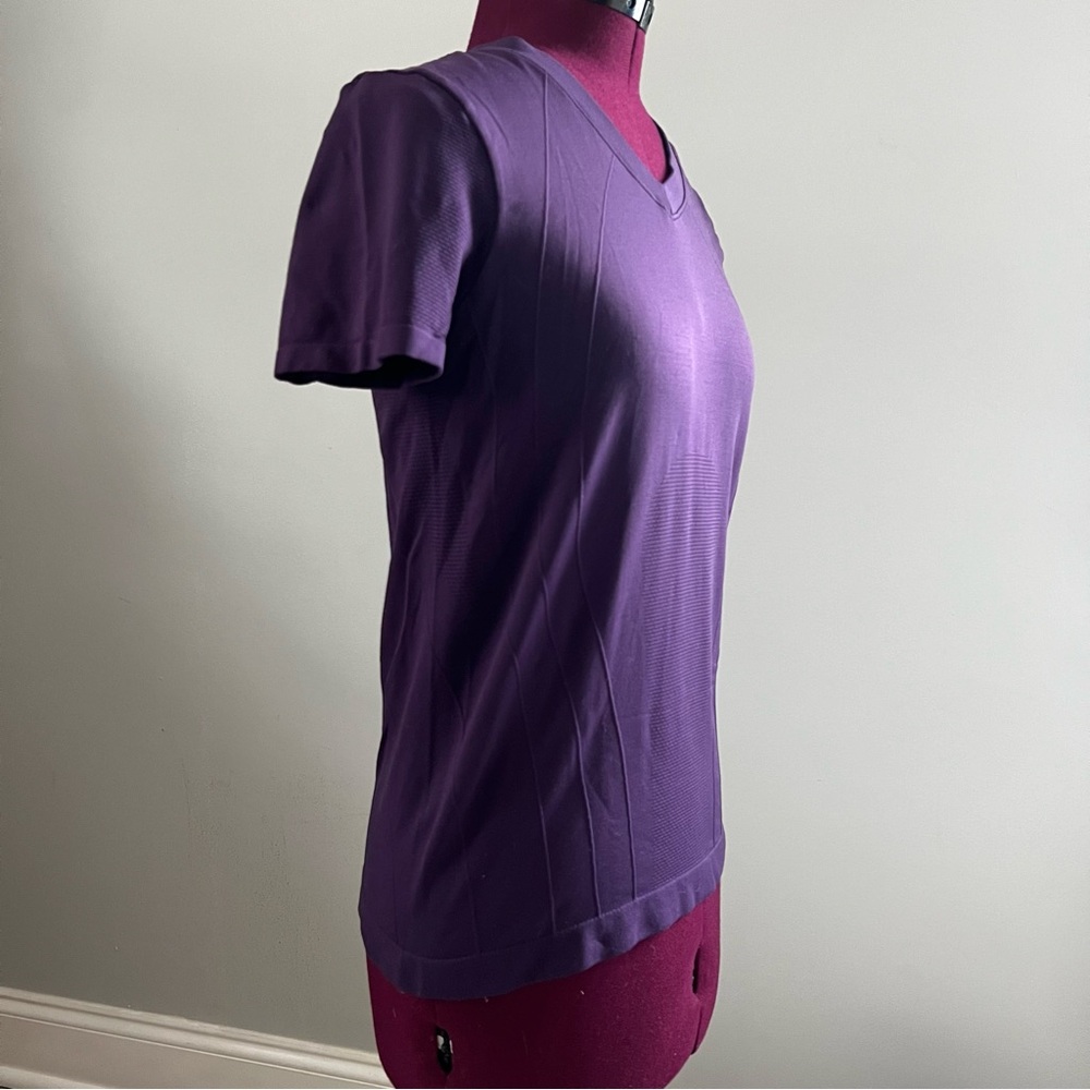 Champion C9 Purple Compression V-Neck Top, Small - Picture 4 of 8